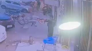 Apple Store Security Guard Shoots Himself After Boss Refuses to Pay Salary