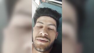 Apple Store Security Guard Shoots Himself After Boss Refuses to Pay Salary