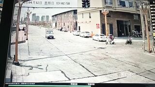 Couple`s Joyride Interrupted By Rusty Vehicle