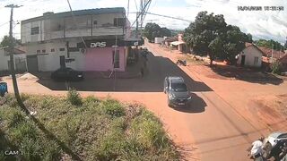 Motorcyclist dies after hitting car door and being run over by pickup truck