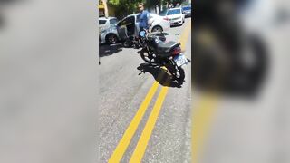 Phone Snatcher Gets Beaten By Locals In Belem, BR