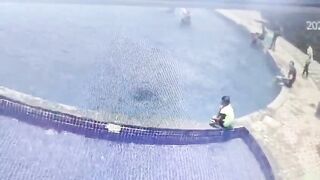 Man Dies While Bathing In A Swimming Pool