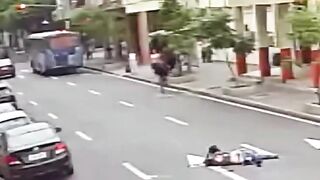 Final Scroll: Man Dies After Bus Crushes Him While Checking Phone