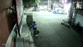 Silent Gunman Delivers Fatal Headshot in Calculated Alleyway Ambush