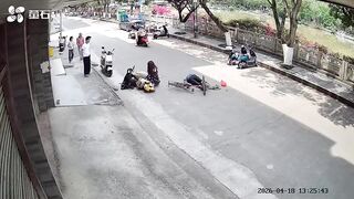 Old Man Dies After Falling From Bicycle On The Road Head First