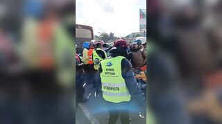 Bus Driver Stopped And Beaten By Mob After Running Over A Couple On Motorcycle