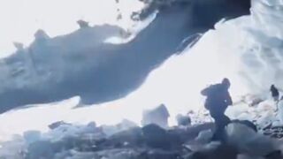 Tourist crushed by huge block of ice, killed in Tibet