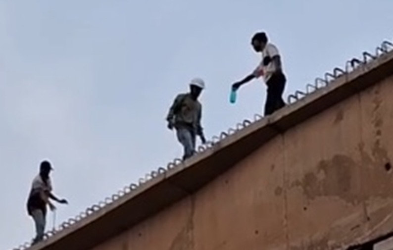 Worker Leaps From Bridge Under Construction In Protest Over Unpaid Wages