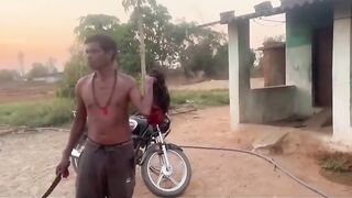 Sicko Beheads Wife, Travels With Her Head In The Bag (another angle)