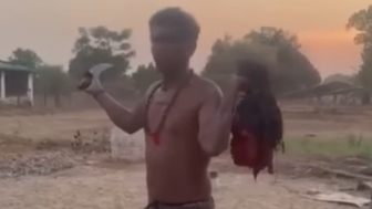 Sicko Beheads Wife, Travels With Her Head In The Bag (another angle)