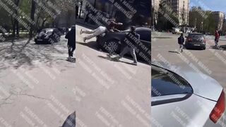 In Vinnitsa, a woman with a tire iron jumped onto the car of the people's catchers