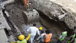 Worker Died After Being Buried Under Pile Of Mud While Repairing Pipeline Leak