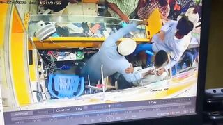 Customer Stabs Phone Repair Technician in the Face With a Screwdriver