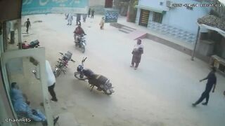 Gunmen Storm Pharmacy in Broad Daylight, Blast Victim with Bullets Over Old Rivalry