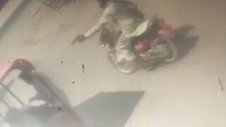 Unknown Motorcyclists Open Fire on Mobile Repair Shop in Jhang, Young Man Critically