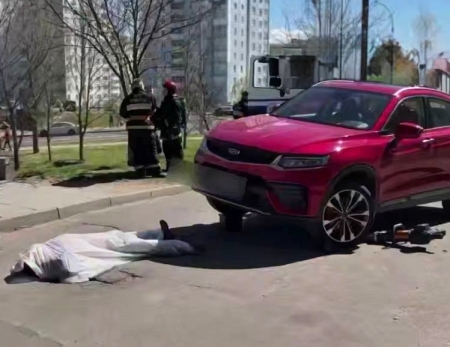 Woman driver in Minsk kills man lying in front of her car