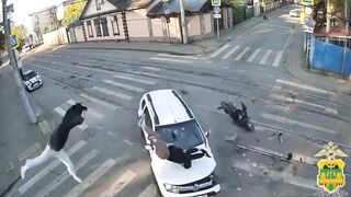 One Died After Speeding Bike Crushed Into Car