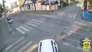 One Died After Speeding Bike Crushed Into Car