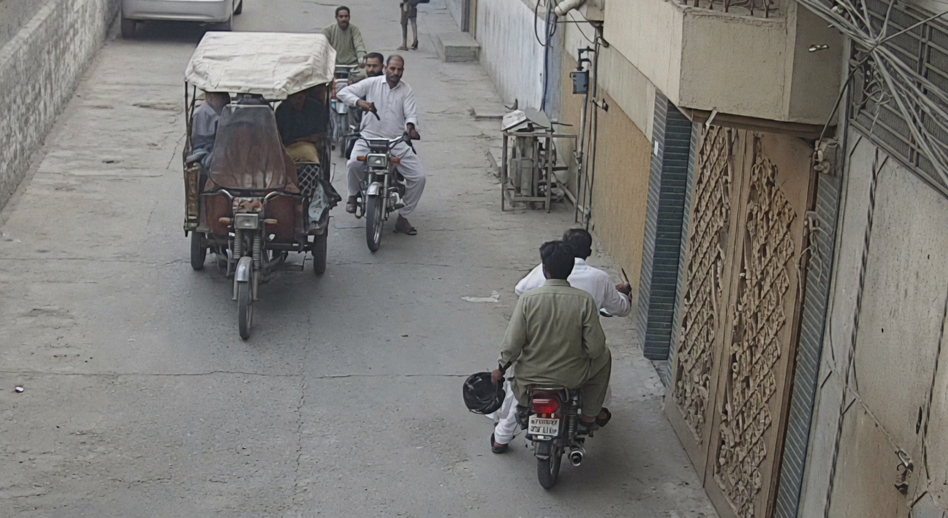 Brutal Cold-Blooded Killing Captured on Camera – One Dead, One Critically Injured