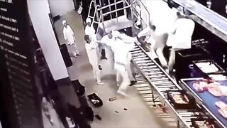 LoL "Mass brawl breaks out at Podolsk bakery"