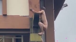Naked Man Falls To His Death While Leaving An Apartment