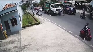 Sucks To Get Killed By A Garbage Truck