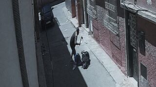 Horrific Hatchet Attack Caught on Video – Man Struck from Behind in Morocco Alley