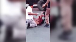 Presumed Thief Beaten to Death by Angry Citizens in Guayaquil Neighborhood