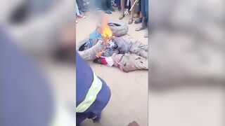 Two Phone Snatchers Burned Alive By Mob Of Locals