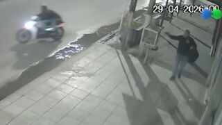 Off-Duty Police Officer Kills Woman with 10 Shots During Attempted Robbery