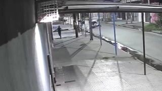 Off-Duty Police Officer Kills Woman with 10 Shots During Attempted Robbery