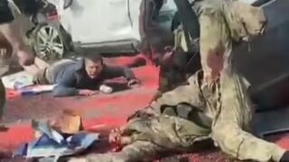 3 Mobilizers killed after chase.