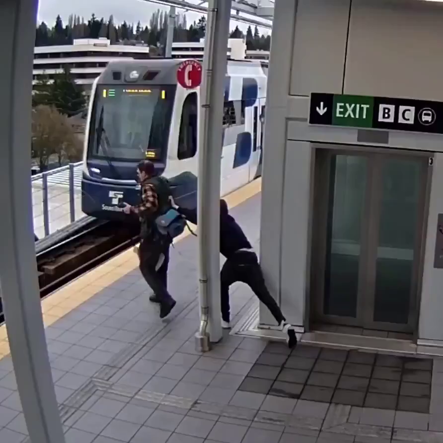 In Seattle, a psychopath tried to push a passerby under a train