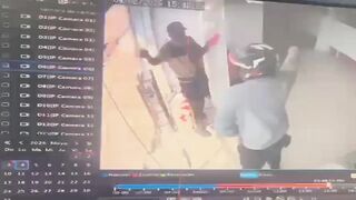 Gunman Executes Pharmacy Security Guard and Flees with His Service Weapon