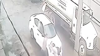 Man Hunts Down Ex-Wife and Butchers Her with Machete in Broad Daylight