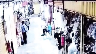 Shopping Center Worker Executed with Two Shots to the Head While Talking on Phone