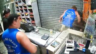 Dispute Of Warehouse Workers Ends With Nasty Beating