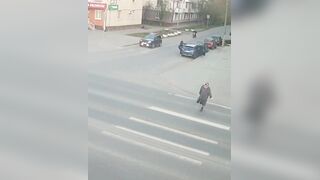 In Orel, a 17-year-old biker hit an elderly woman at a pedestrian crossing