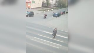 In Orel, a 17-year-old biker hit an elderly woman at a pedestrian crossing