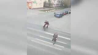 In Orel, a 17-year-old biker hit an elderly woman at a pedestrian crossing