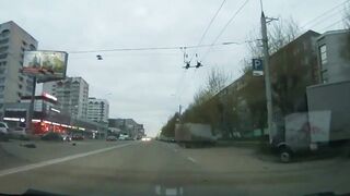 Fatal motorcycle accident in Kirov (2 videos)