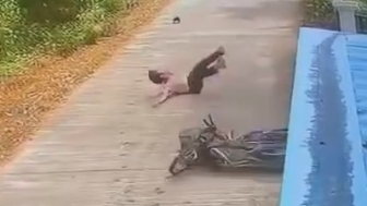 Motorcyclist Loses Control, Life On The Road In Thailand
