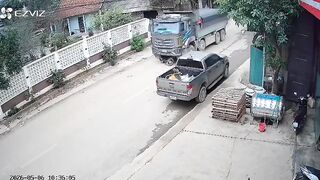 Moped Rider Fatally Injured After Falling Under The Truck