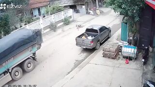 Moped Rider Fatally Injured After Falling Under The Truck