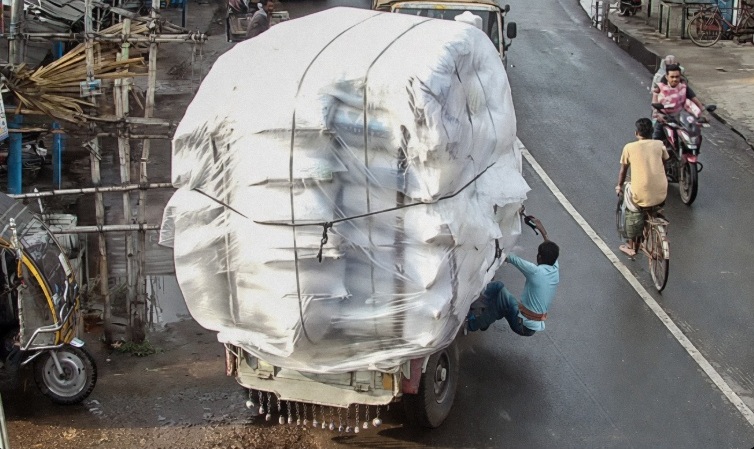 Horrific Death in Satkhira: Rice-Laden Trolley Crushes Driver to Death in Kadamtala