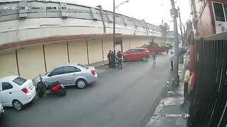 Police Officer Shoots and Kills Man After Fight in Mexico City’s Colonia Morelos