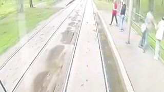 In Moscow, a man attacked another man with a knife