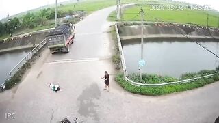 I Feel Sorry For The truck Driver