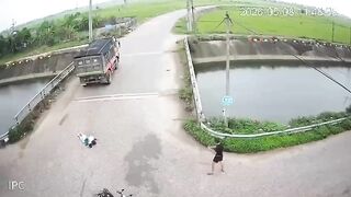 I Feel Sorry For The truck Driver