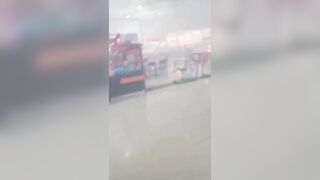 Fatal fire in Mexico Mall (more videos)